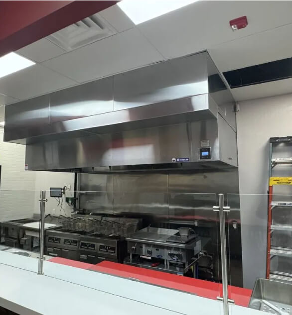 Limpeza profissional de coifa industrial